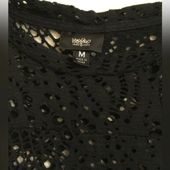 Mossimo black shirt. Size M - Picture 4 of 4